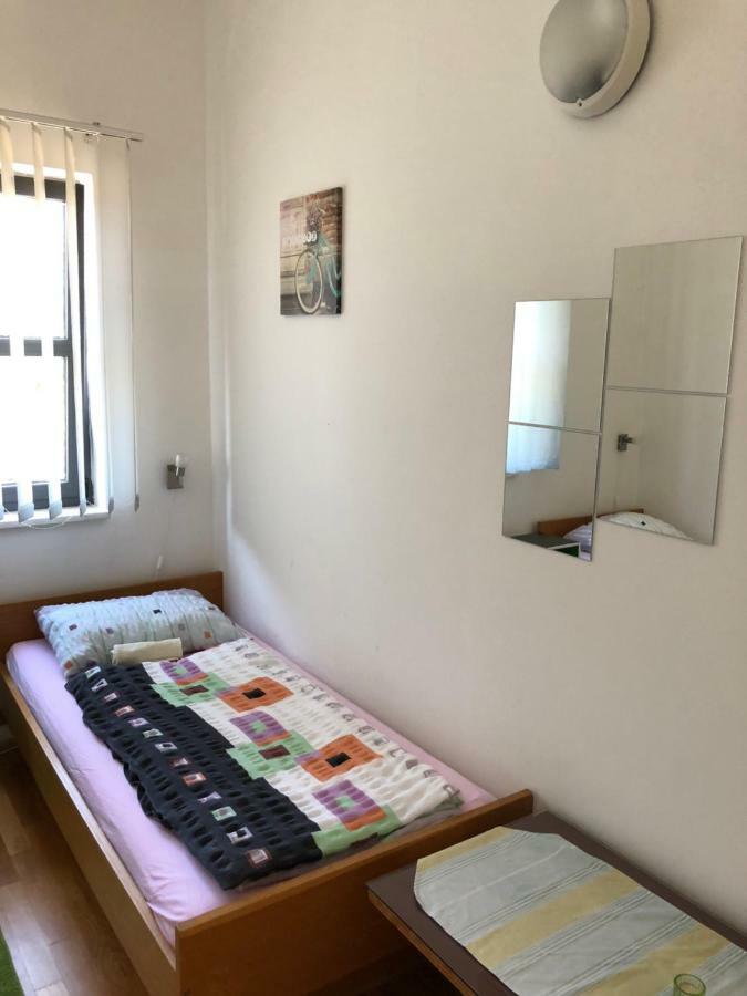 Hostel Ceska Beseda Риека Экстерьер фото